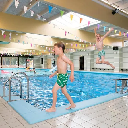 Сasa de vacaciones In Zevenhuizen With Sauna